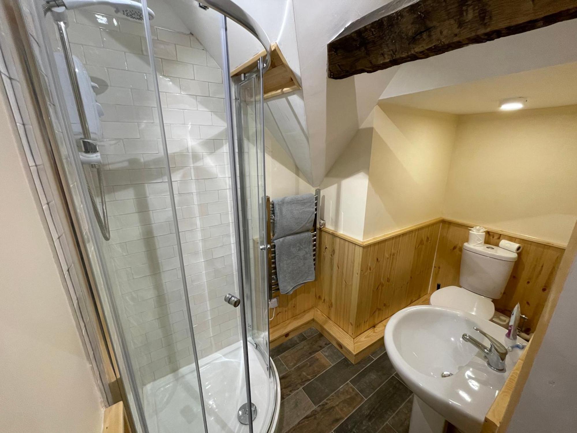 Large Historic Farmhouse In Rhondda Valley Perfect For Groups With Hot Tub Blaencwm Exterior foto